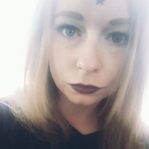 Meet your Posher, Ayla